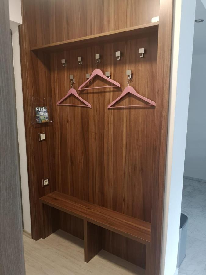 Lilie Appartement In Heviz Mit Tiefgarage, New And Modern Екстер'єр фото
