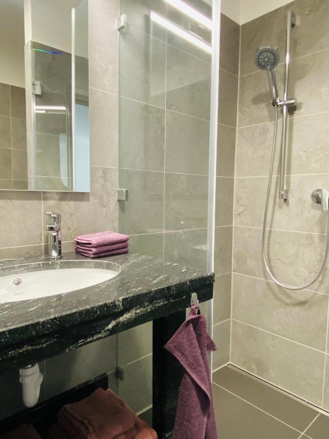 Lilie Appartement In Heviz Mit Tiefgarage, New And Modern Екстер'єр фото