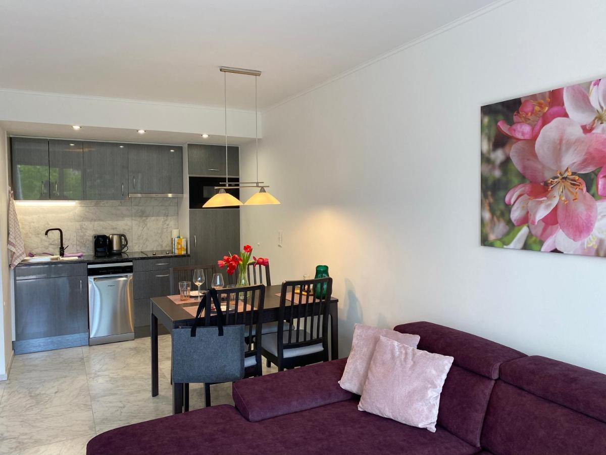 Lilie Appartement In Heviz Mit Tiefgarage, New And Modern Екстер'єр фото